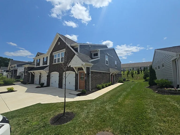 4245 Sugar Point Way — Photo 2