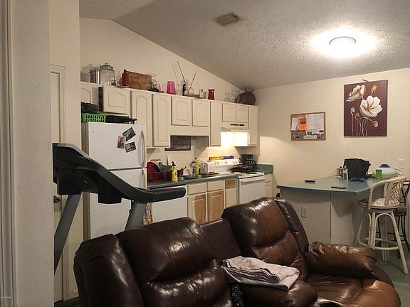 5th image of 7420 Beach Dr