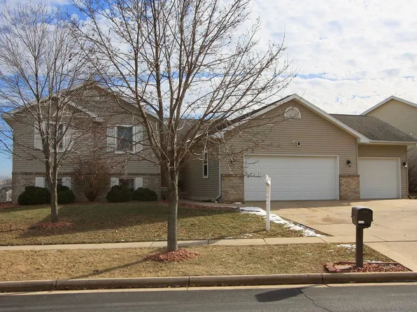 1310 Landmark Dr, Cottage Grove, WI 53527
