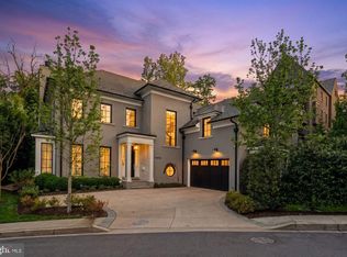 4432 Chestnut Ln NW, Washington, DC 20007