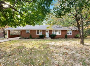 1104 Grove St, Paris, TN 38242