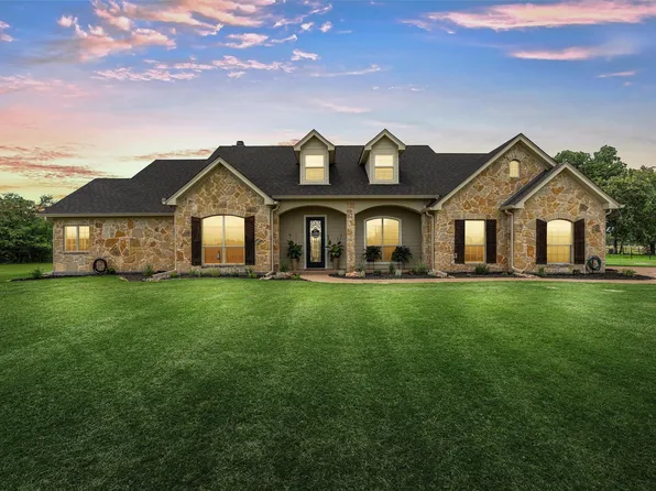 824 Lakeland Park Cir, Mart, TX 76664