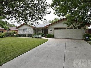 1205 Amherst Dr, Denton, TX 76201