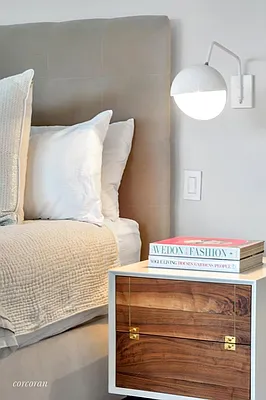 Sold by Corcoran | media 14