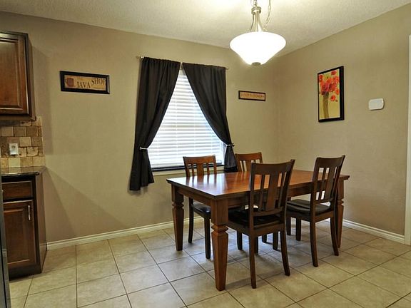 4th image of 2513 Glen Cove Dr