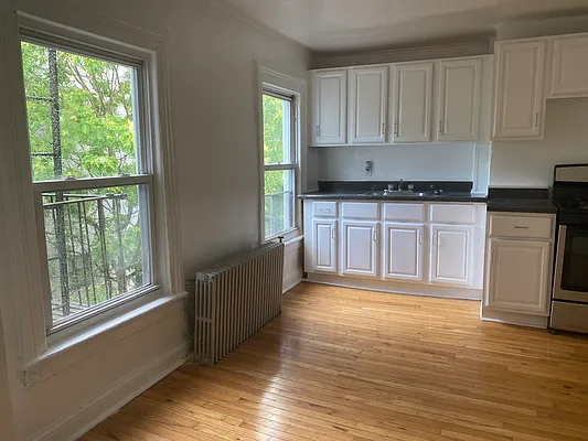 Rented by Compass | media 18