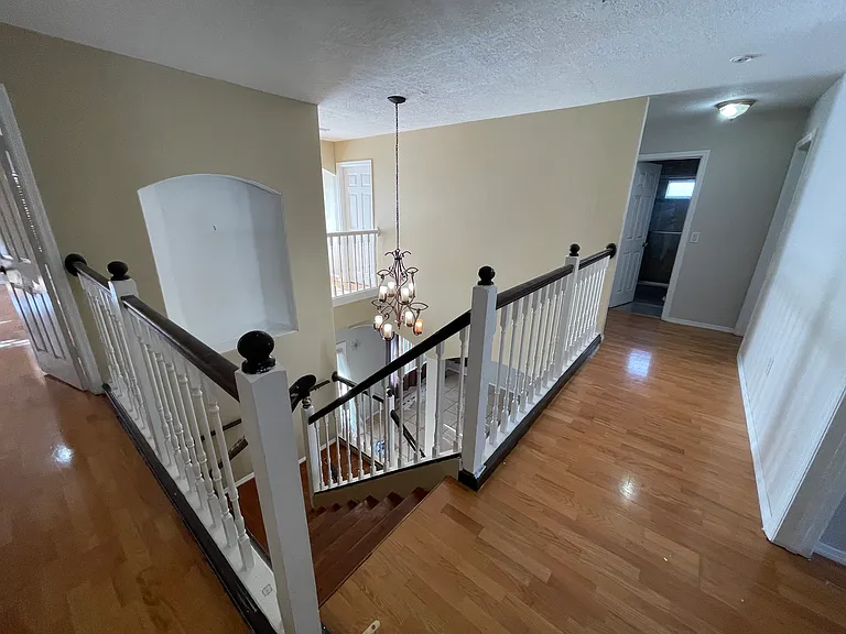 Bridgeview Cir — Photo 13