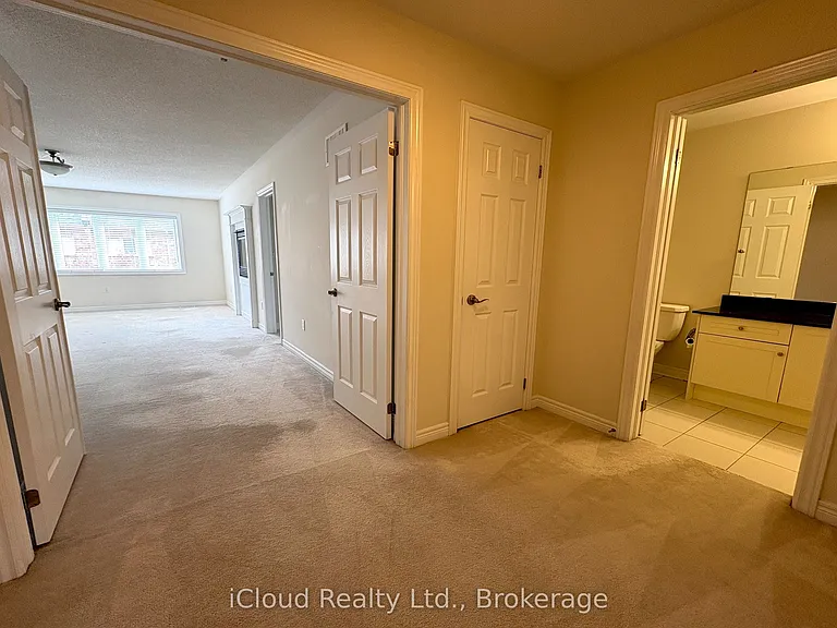 2466 Village Cmn — Photo 30