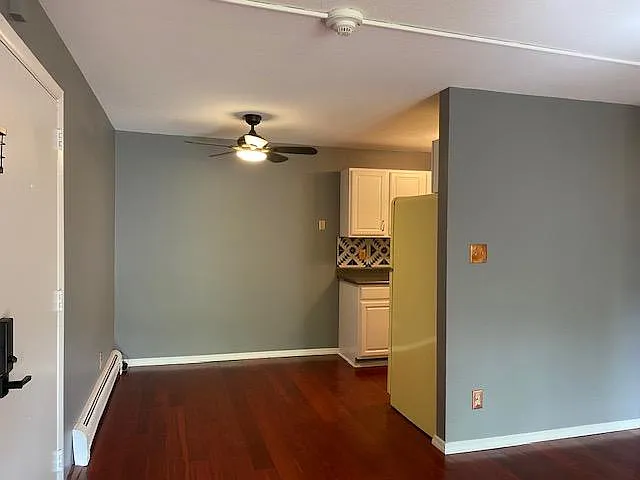 451 Golden Cir #201 — Photo 2