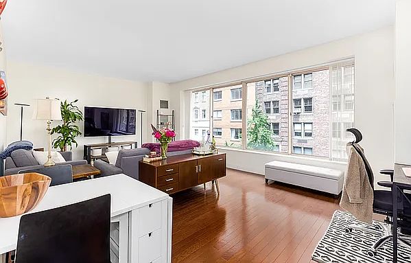 1st image of 200 E 69th St APT 5O