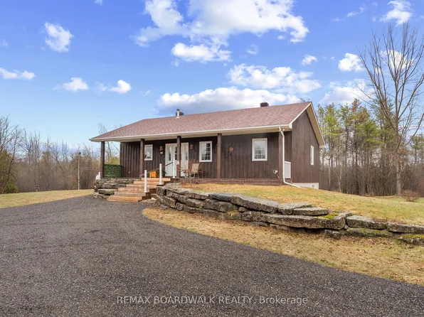 51 Blanchards Hill Rd, Rideau Lakes, ON K0G 1L0