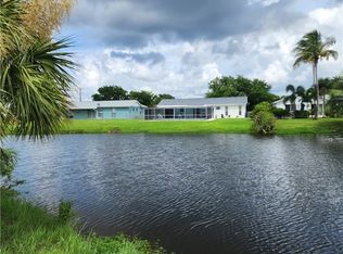 1061 Ridgeway Dr, North Fort Myers, FL 33903