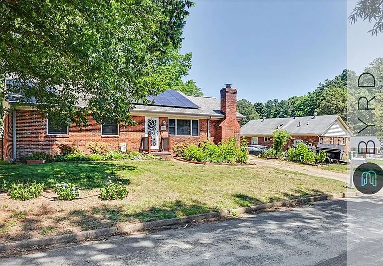 3708 Grandel Dr — Photo 3