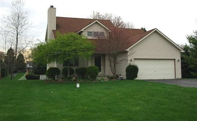 1st image of 8878 Meadow Farm Dr
