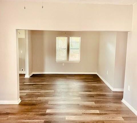 3rd image of 710 Magnolia Ave
