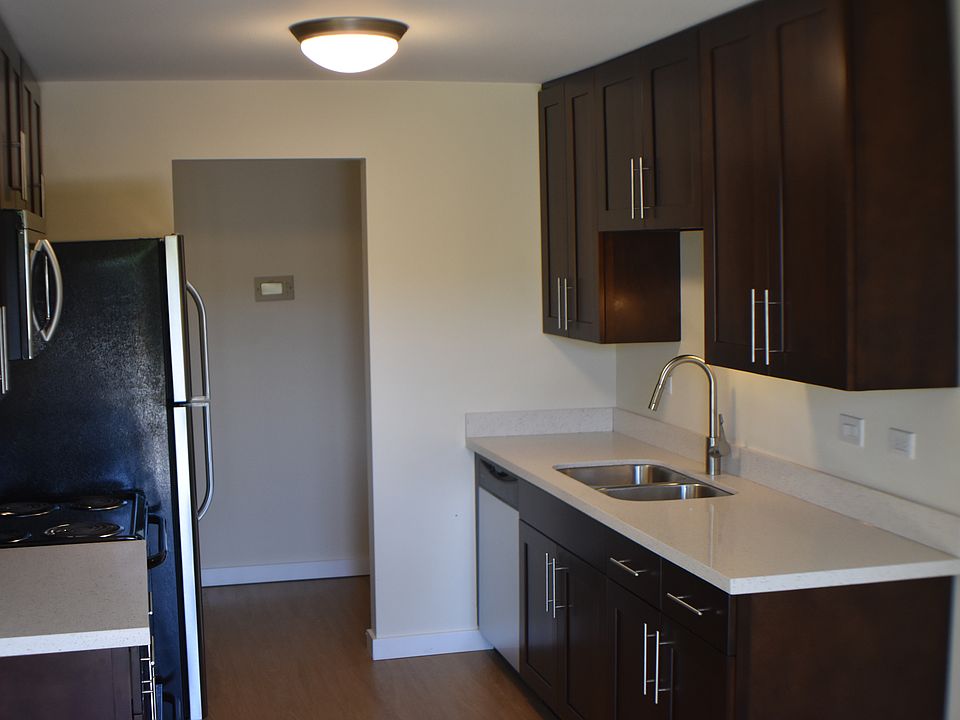 1st image of 11206 NE 68th St APT 217