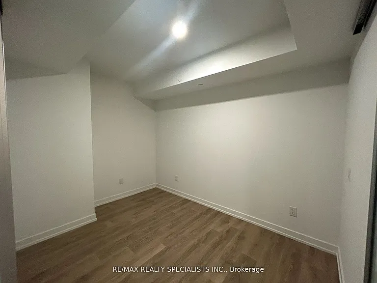 1100 Sheppard Ave W #1005 — Photo 17