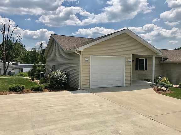 2nd image of 454 Brookside Dr