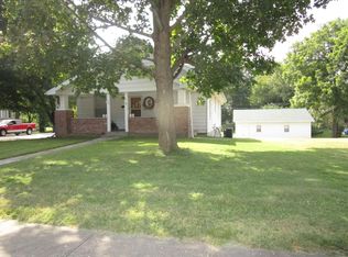 1647 N Garrison Ave, Carthage, MO 64836