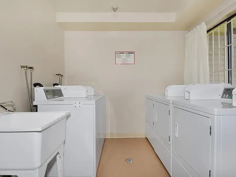 1180 Lansdowne Dr #231 — Photo 10