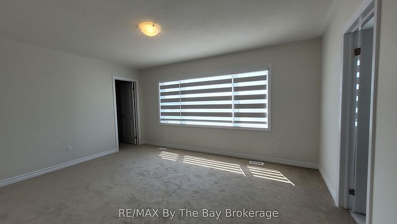 Wasaga Beach House for rent - 4 Bedrooms — photo 13