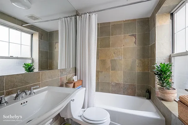 Rented by Sotheby's International Realty | media 80