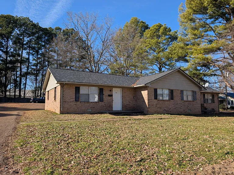 120 Willow Ln #A — Photo 1