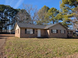 120 Willow Ln APT A, Martin, TN 38237