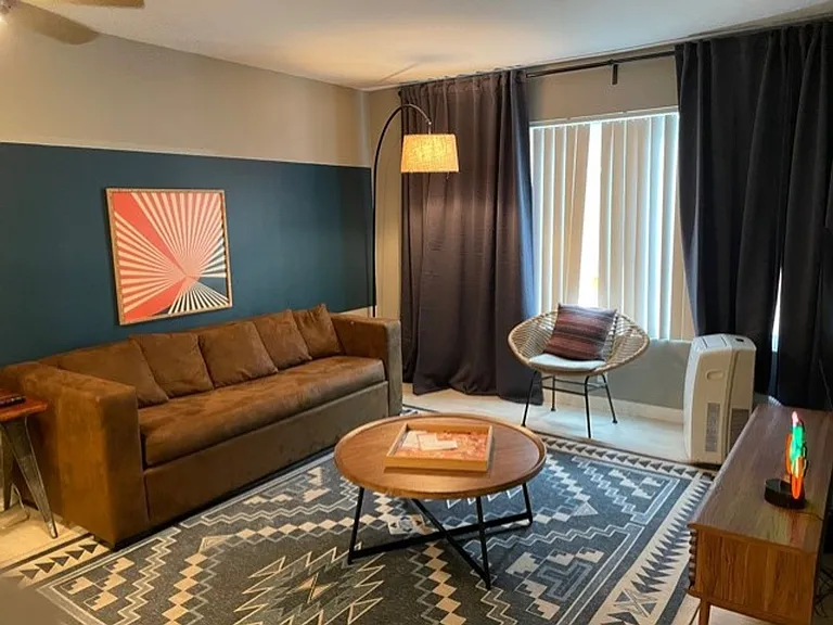 Hawley Apartments — Photo 14