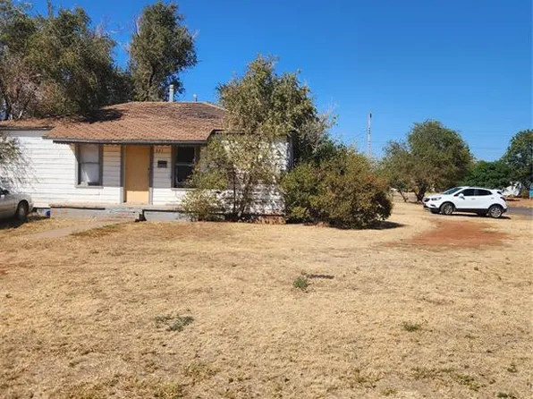 621 N Julian St, Altus, OK 73521
