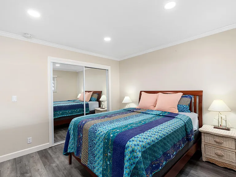 2124 W Cliff Dr — Photo 25