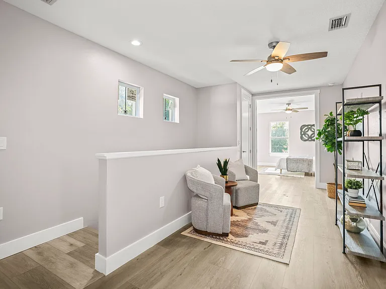 3259 Emerson Ave S — Photo 13