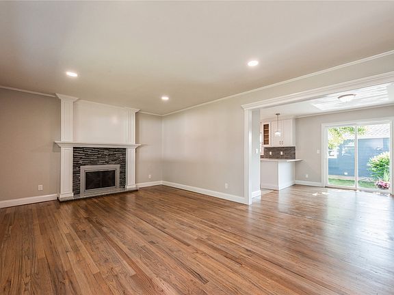 3rd image of 12 Bayview Rd