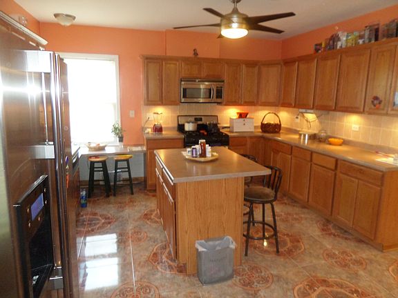 4th image of 4130 N Oriole Ave