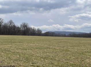 3229B Coal Lick Rd, Albright, WV 26519