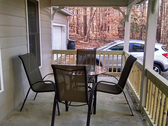 RIGHT SIDE OF FRONT PORCH