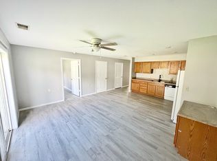 720 E Culton St APT A, Warrensburg, MO 64093
