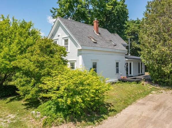 26 Kaler Street, Winterport, ME 04496