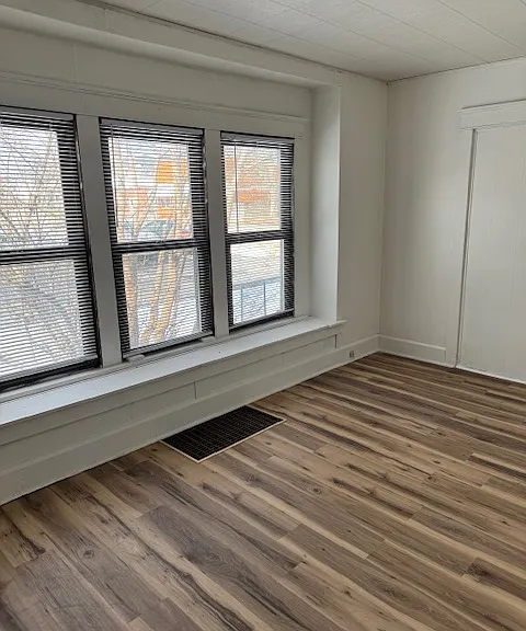 1415 W Jackson St — Photo 7