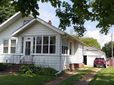 300 S 5th Ave, New Windsor, IL, 61465