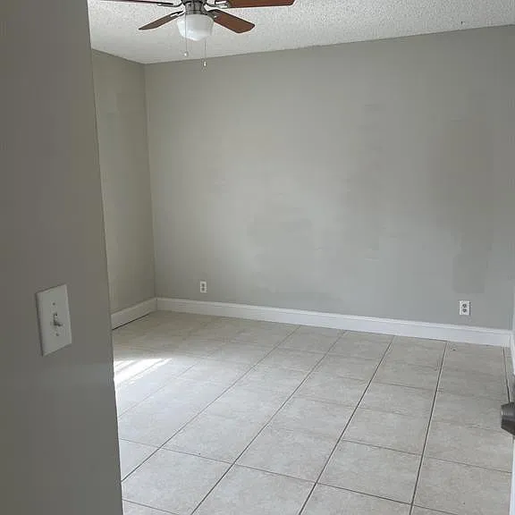 3662 N University Dr #F-7 — Photo 9