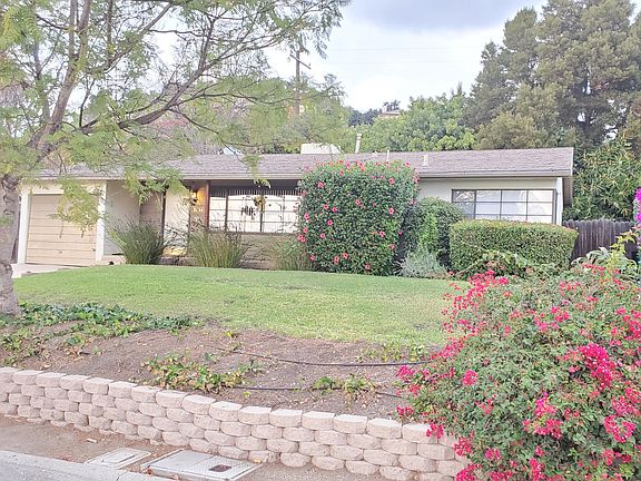 2nd image of 3044 Lucinda Ln