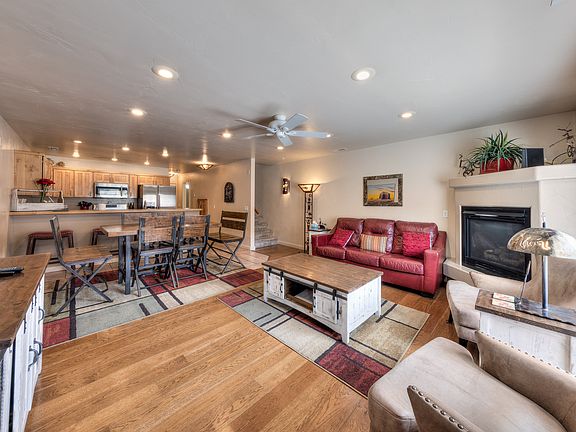 2nd image of 3764 Prickly Pear Cir APT 5A3