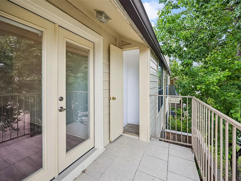 763 Bering Dr #B — Photo 10