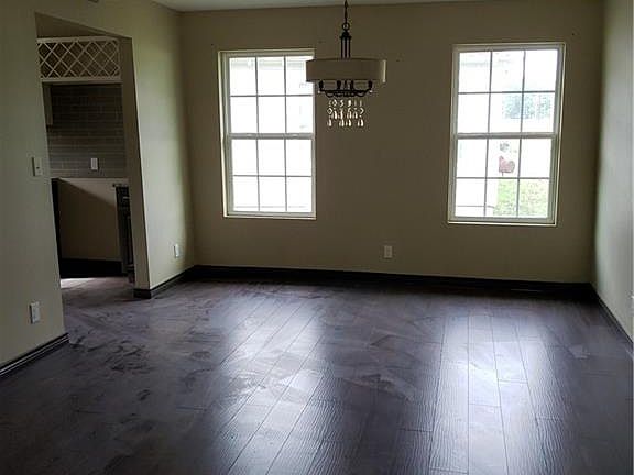 2nd image of 273 Spring Valley Cir