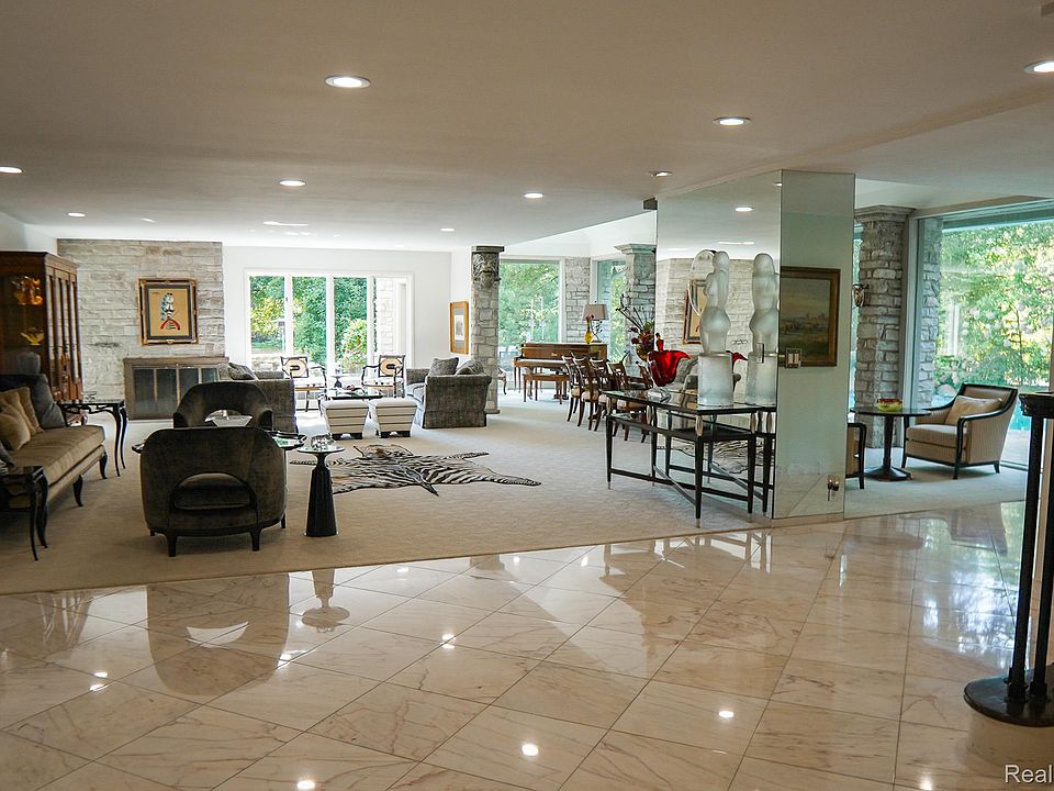 320 Cranbrook Ct, photo 13