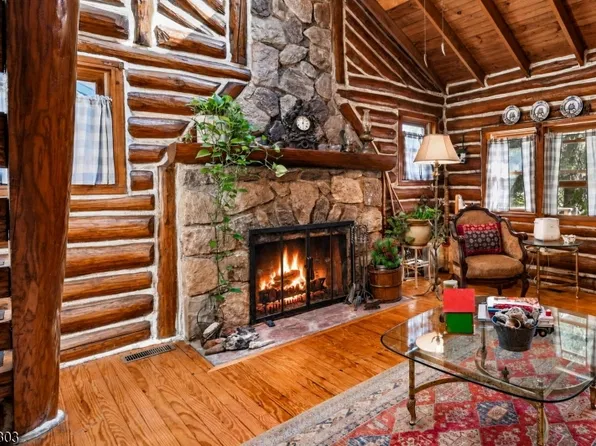 66 Bearfort Rd, West Milford Twp., NJ 07480