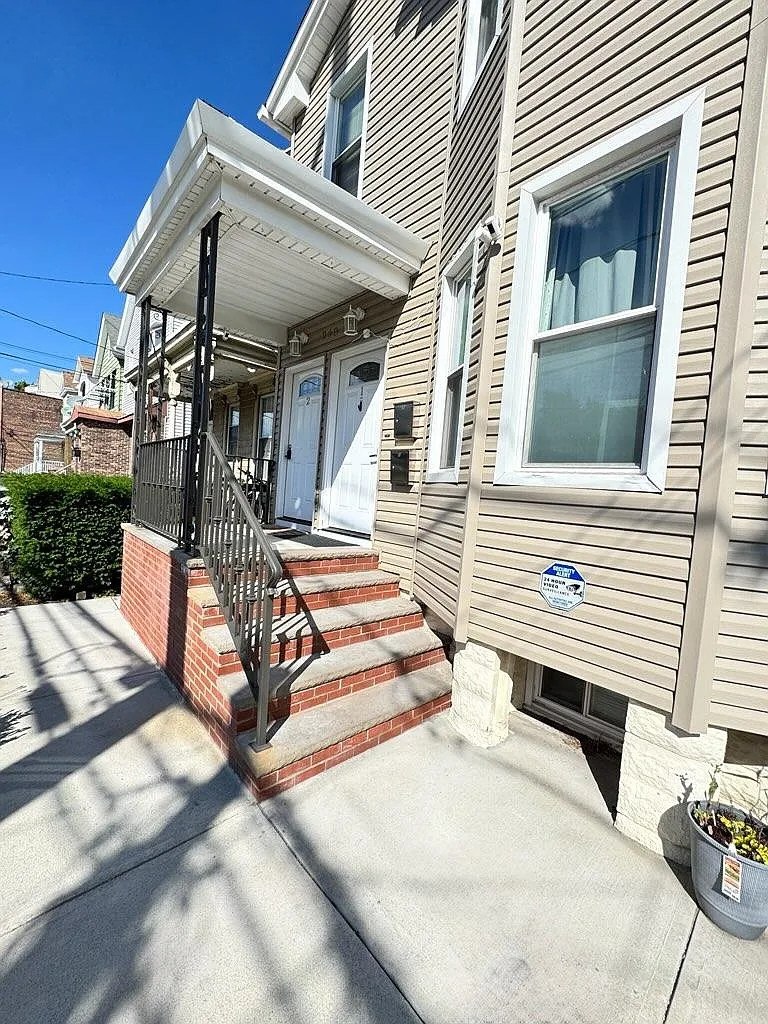 Studio, 2184 sqft, $2,150 — Photo 2