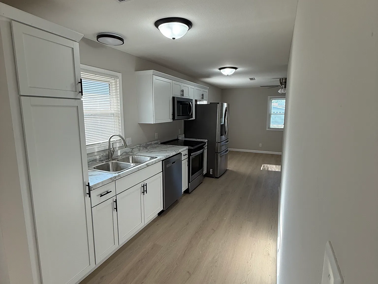 3 bed, 1500 sqft, $1,700 — Photo 4