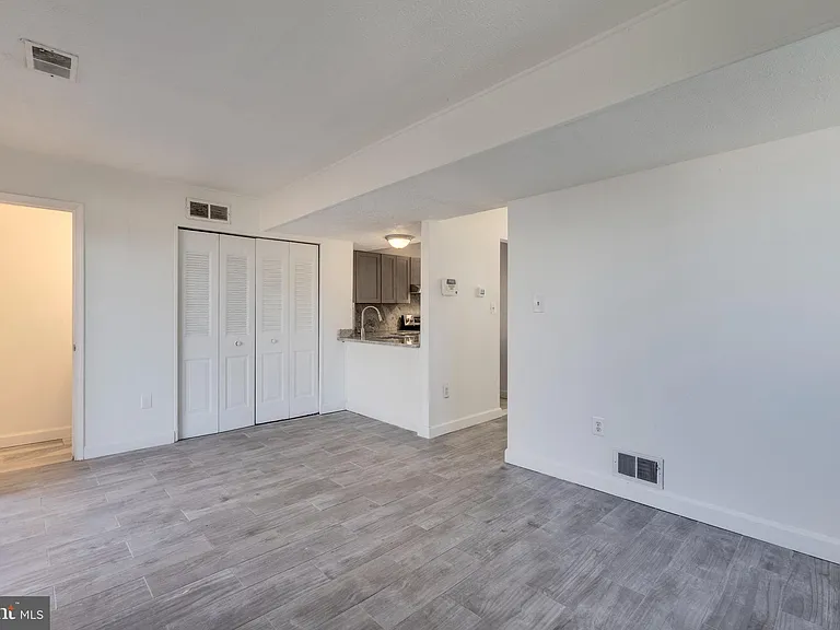 1015 Copperfield Ct — Photo 15